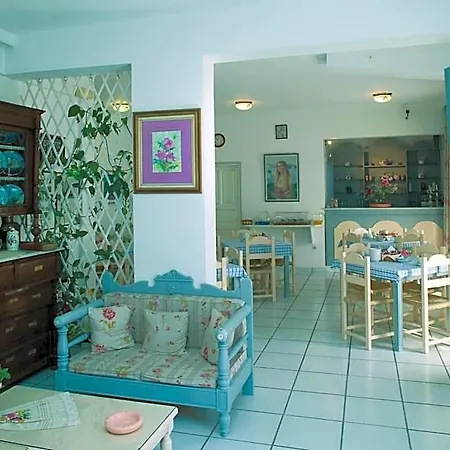 King Thiras Hotel 2*